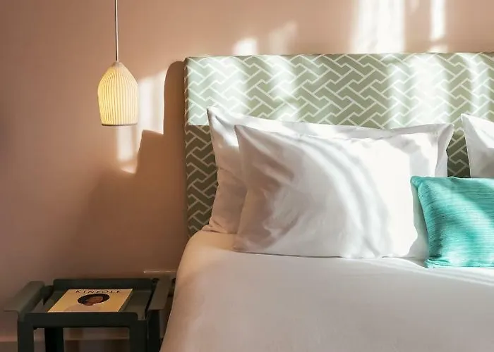 Slowly Garden House * 波尔图