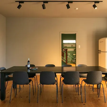 Slowly Garden House Дом отдыха Порту